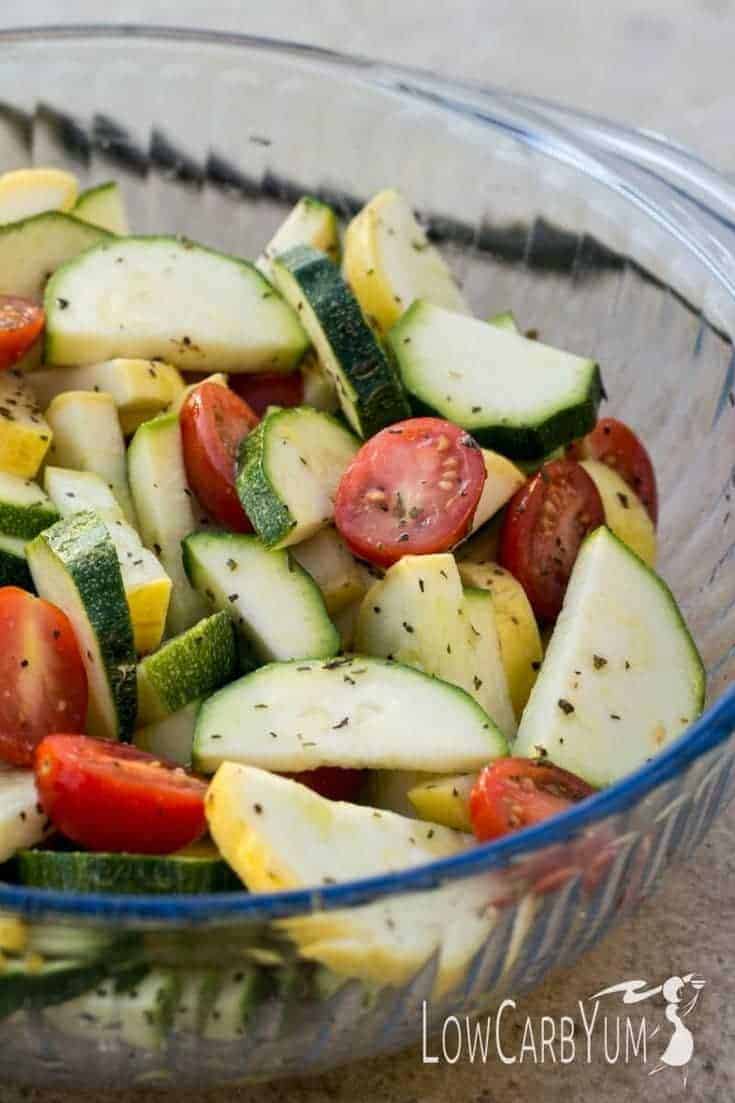 Low carb yellow summer squash zucchini tomato salad