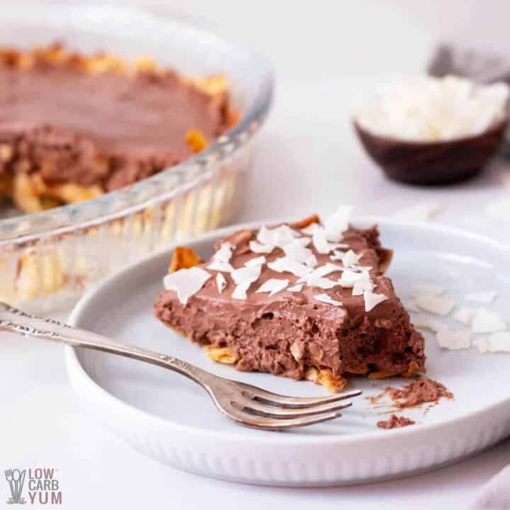 Coconut Pie Crust with Chocolate Mousse Filling Low Carb Yum