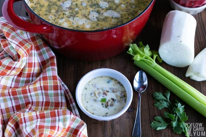 Keto Clam Chowder – Low Carb New England Style