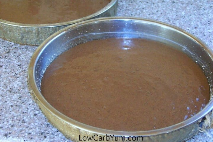 low-carb peanut flour chocolate cake batter