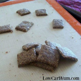 Garlic Parmesan Flax Seed Low Carb Crackers