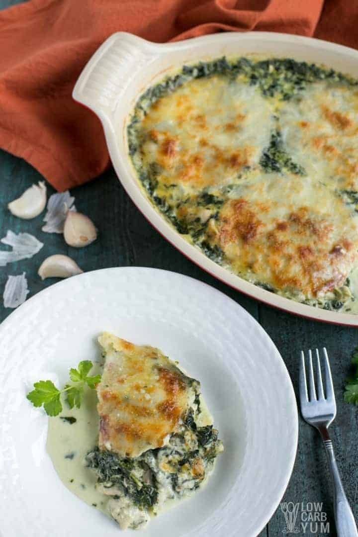 An easy cheesy low carb tuna casserole with spinach recipe.