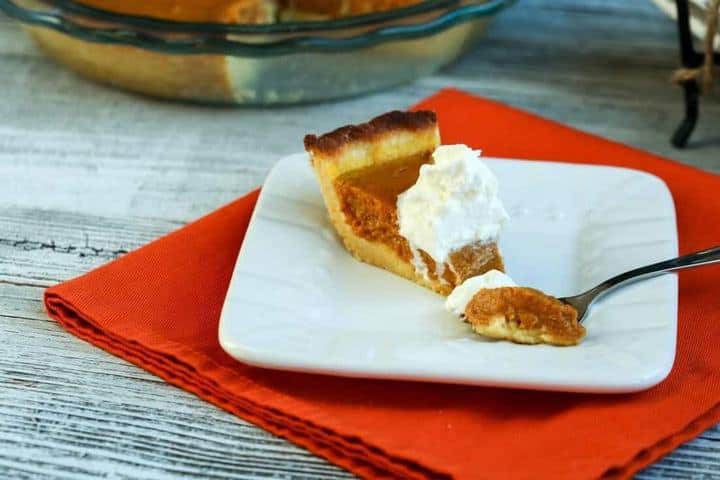 Low carb almond milk pumpkin pie