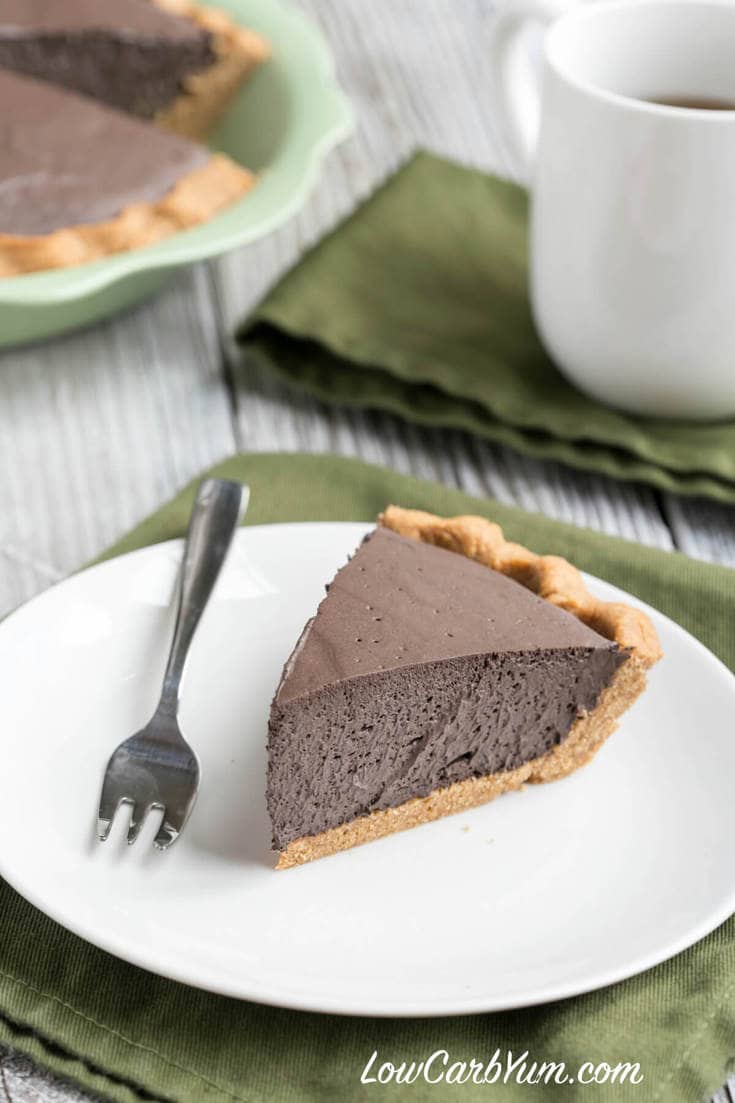 Low carb dark chocolate mousse pie with peanut flour crust