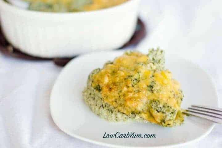 Keto cauliflower mashed potatoes with spinach