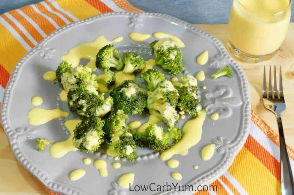 Creamy Low Carb Cheese Sauce for a LCHF Diet Low Carb Yum