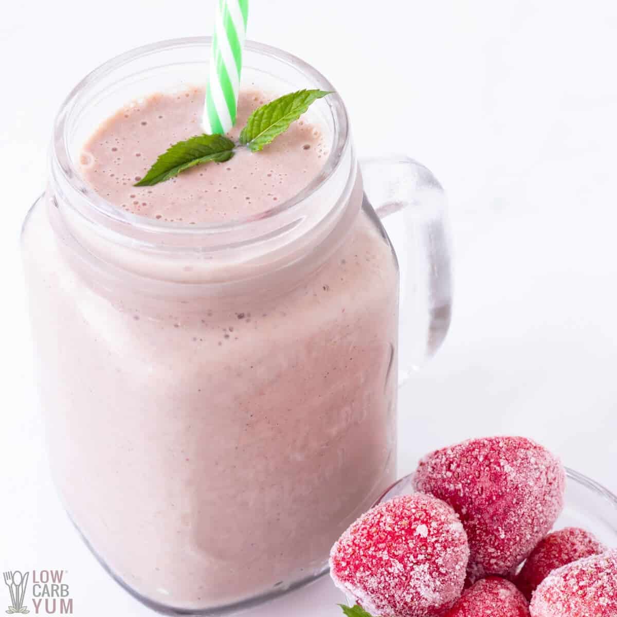 strawberry low-carb protein shake