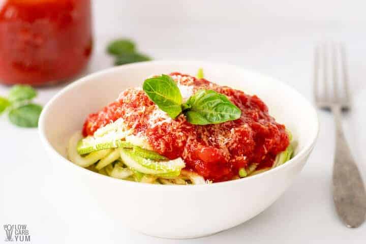 https://lowcarbyum.com/wp-content/uploads/2014/11/keto-marinara-l.jpg