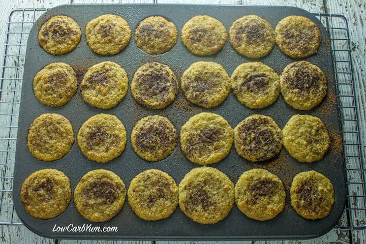 baked tiramisu whoopie pie cookies