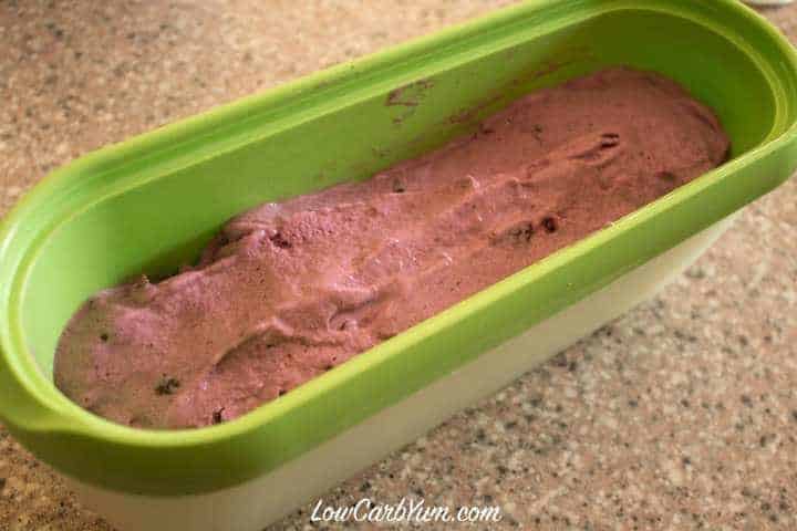 blueberry coconut lime ice cream in tub