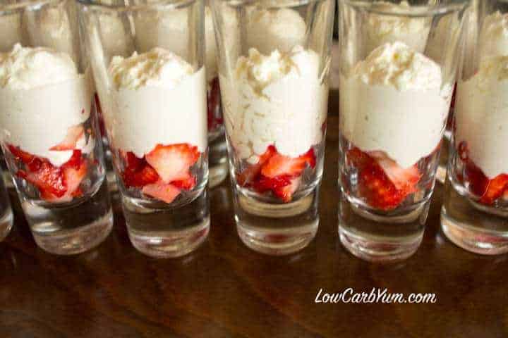 filling dessert shot glass mascarpone cream
