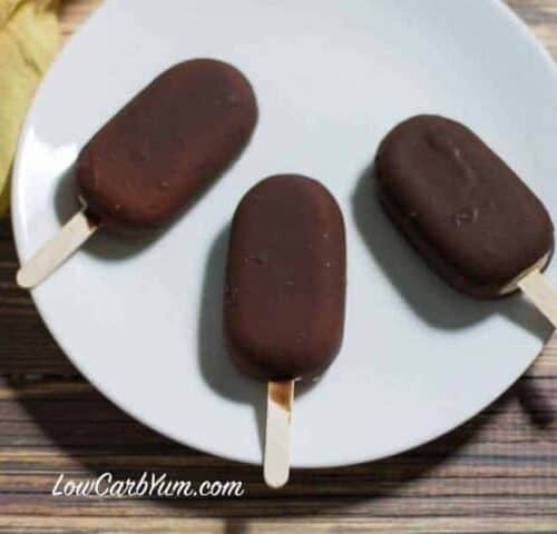 https://lowcarbyum.com/wp-content/uploads/2015/08/chocolate-peanut-butter-ice-cream-bar-recipe-500x480.jpg