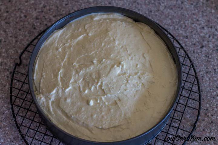 Gluten free low carb Boston cream cheesecake layer