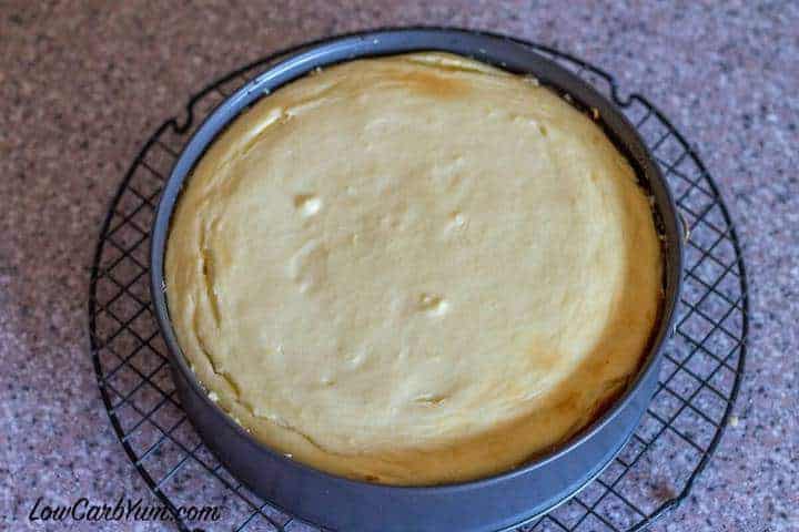 Gluten free low carb Boston cream cheesecake pan
