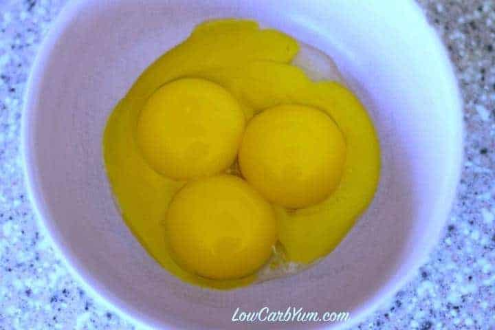 egg yolks in bowl