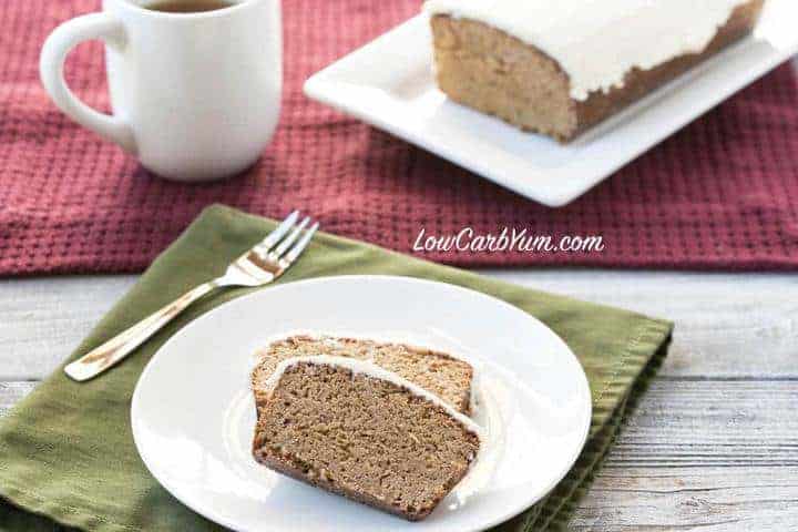 serving gingerbread bread slices on plate