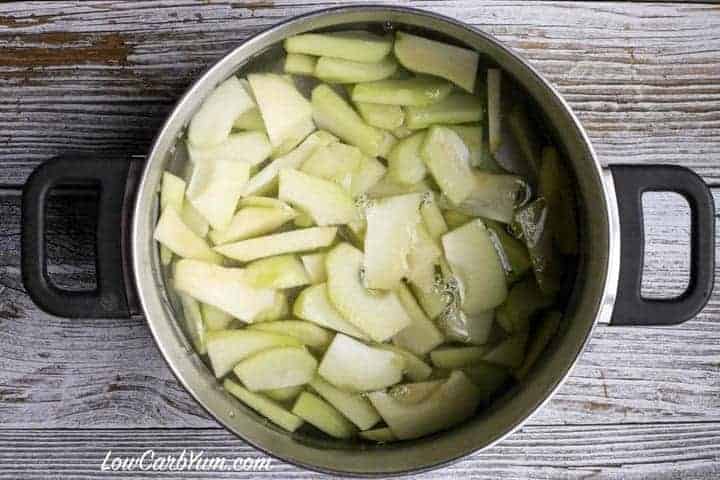 Boiling chayote squash for low carb mock apple pie