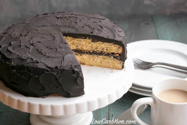 Easy low carb dark chocolate frosting yellow cake 