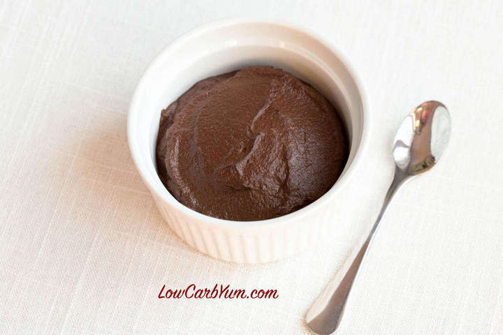 Low carb cauliflower chocolate pudding