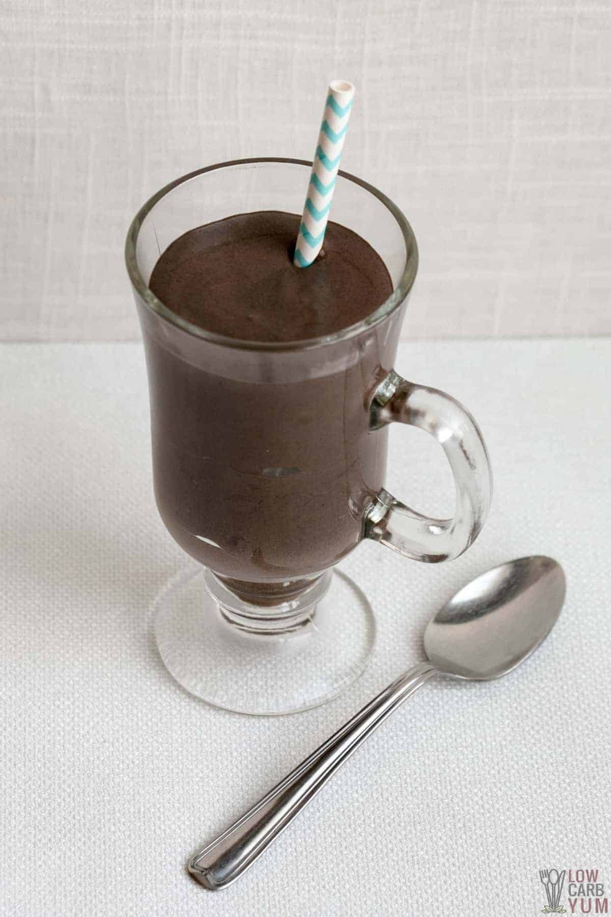 thick milkshake in glass coffee cup