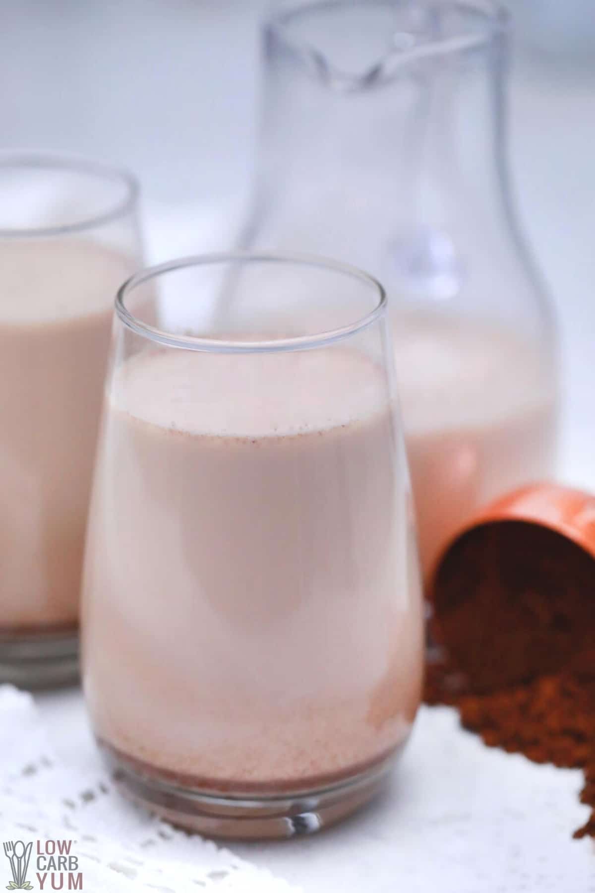 sugar free keto baileys irish cream in glasses and pitcher.