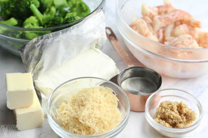 Ingredients for the shrimp spaghetti alfredo recipe