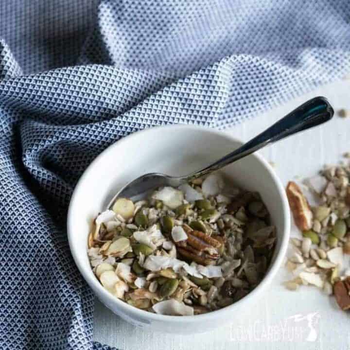 Easy Muesli Keto Cereal Recipe (VIDEO) Low Carb Yum