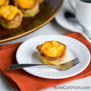 Low carb egg muffins wrapped in bacon