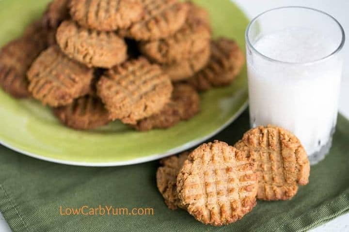 cookies with milk