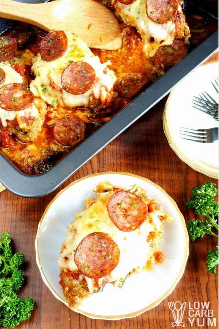 Low carb chicken parmesan pizza casserole plate