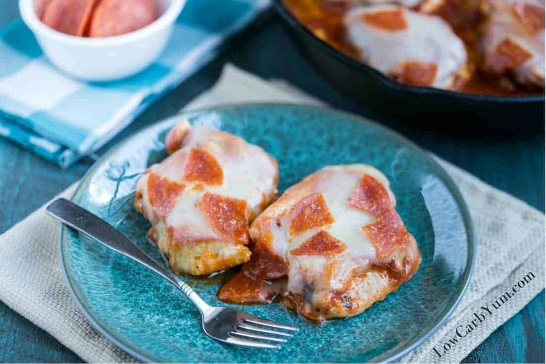 https://lowcarbyum.com/wp-content/uploads/2017/04/low-carb-pizza-chicken-f.jpg