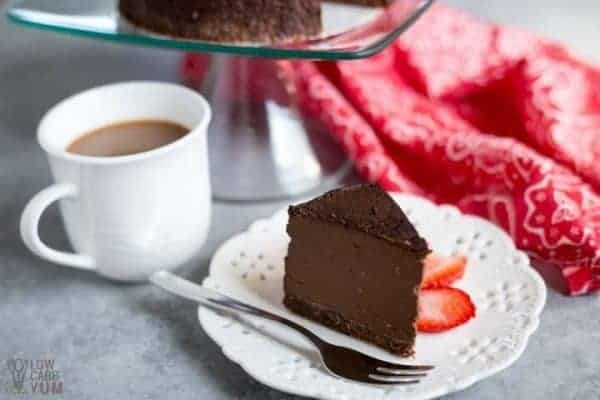 Keto Chocolate Cheesecake Baked in Pressure Cooker | Low ...