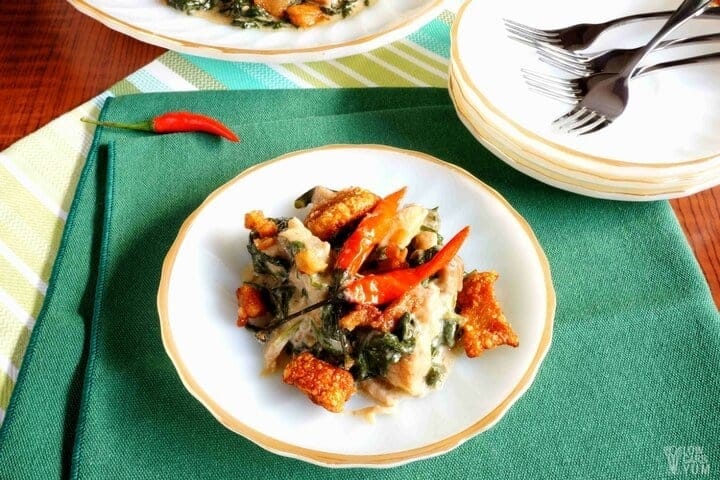 Paleo coconut creamed spinach with pork crackling