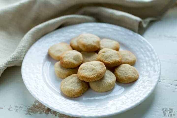 no egg cookies on plate