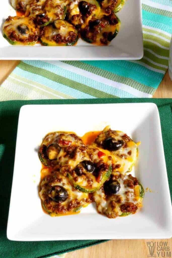 Zucchini nachos with chili