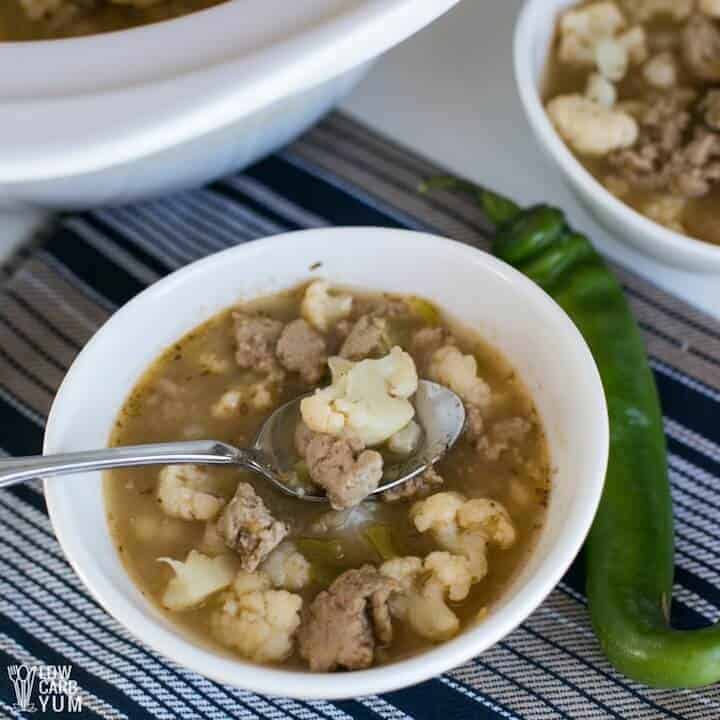 Low carb keto crock pot white turkey chili without beans