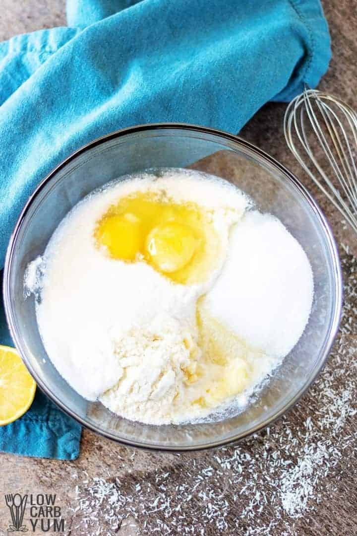 How to make an easy lemon coconut custard pie with coconut milk