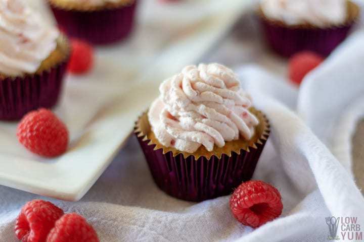 Raspberry paleo cupcakes with almond flour