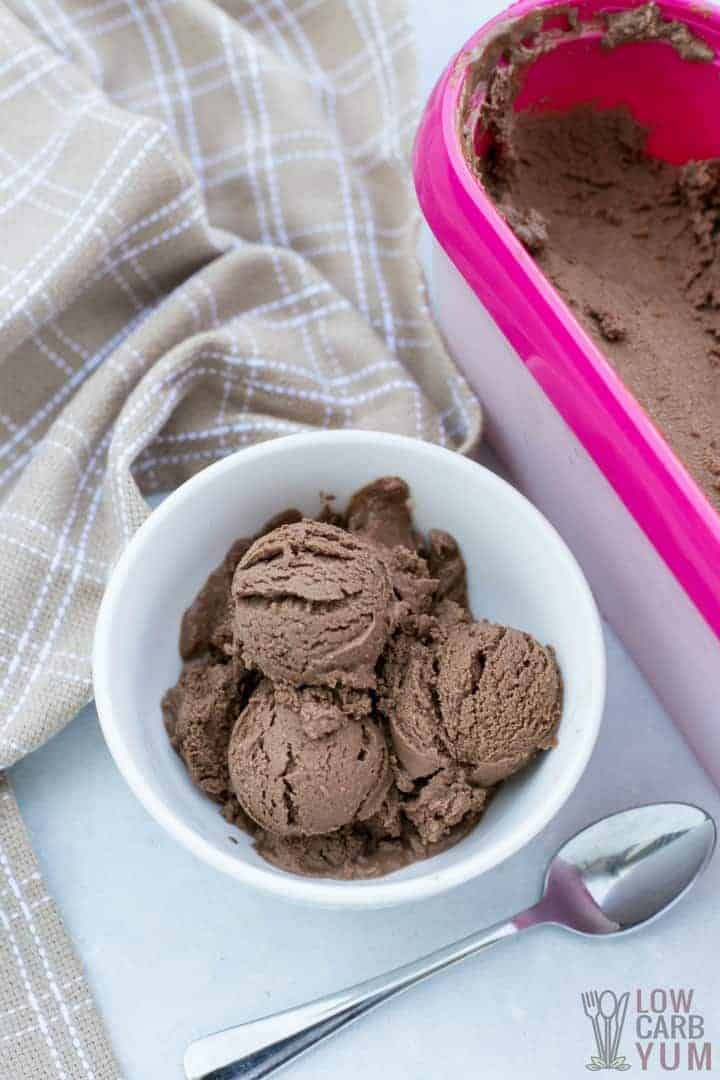 Sugar free chocolate avocado ice cream
