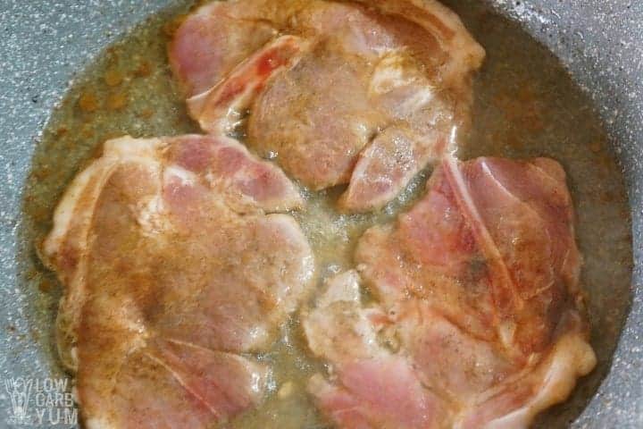 cooking pork in pan