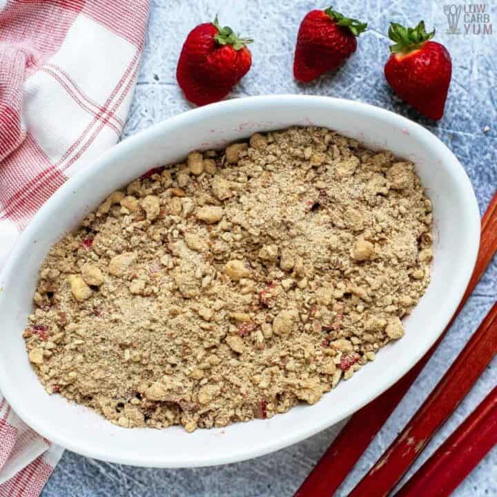 Gluten Free Strawberry Rhubarb Crisp (Keto, Paleo) Low Carb Yum