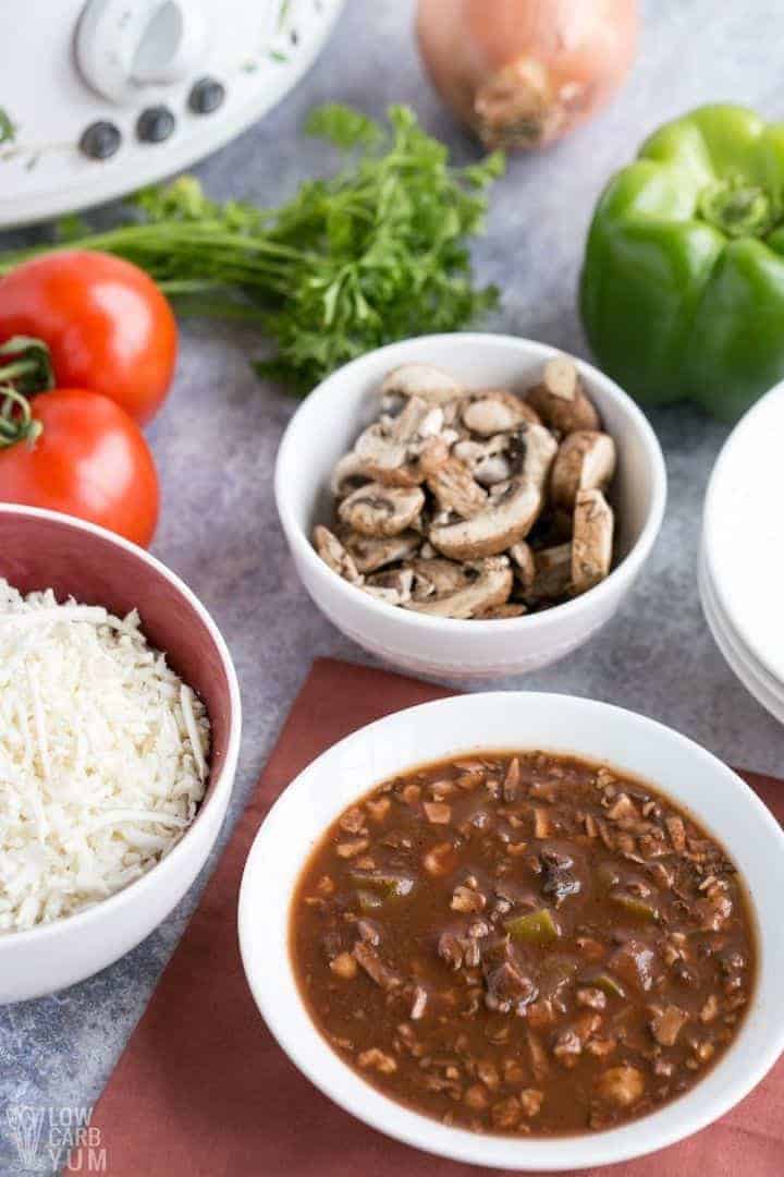 vegan crockpot chili in bowl