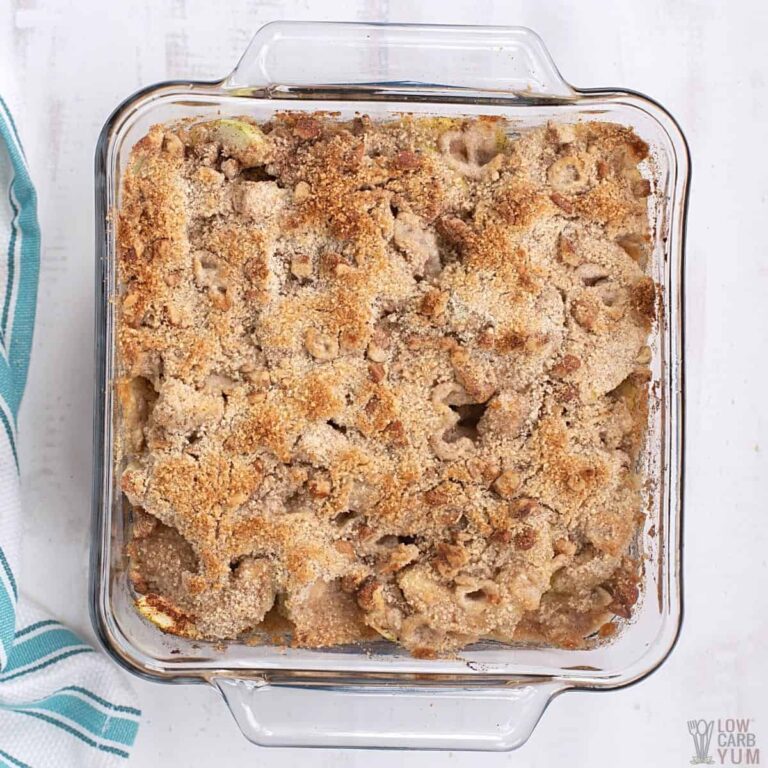 Keto Apple Crisp Recipe with Zucchini Mock Apples - Low Carb Yum