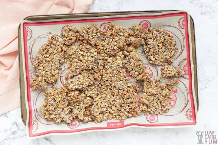 baked granola pieces