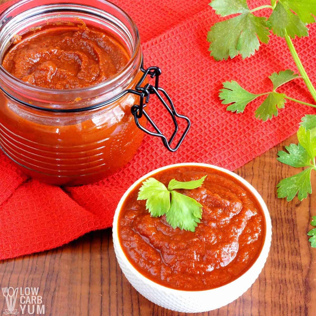 easy-homemade-keto-sugar-free-ketchup-low-carb-yum