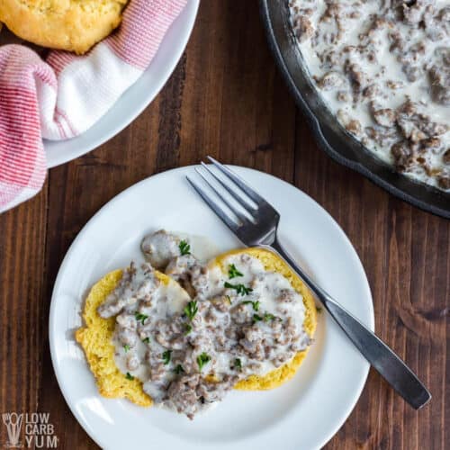 Keto Biscuits and Gravy Recipe For Low-Carb Breakfast - Low Carb Yum