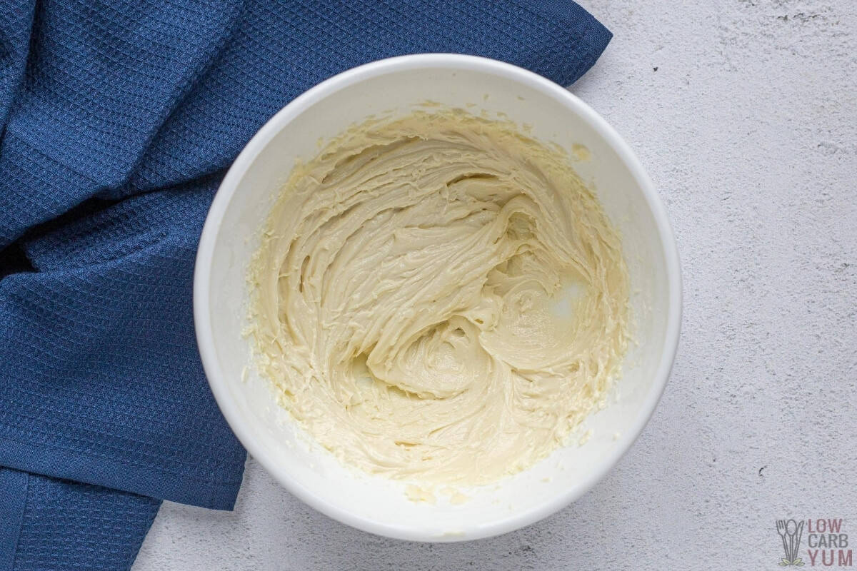 white chocolate frosting in bowl