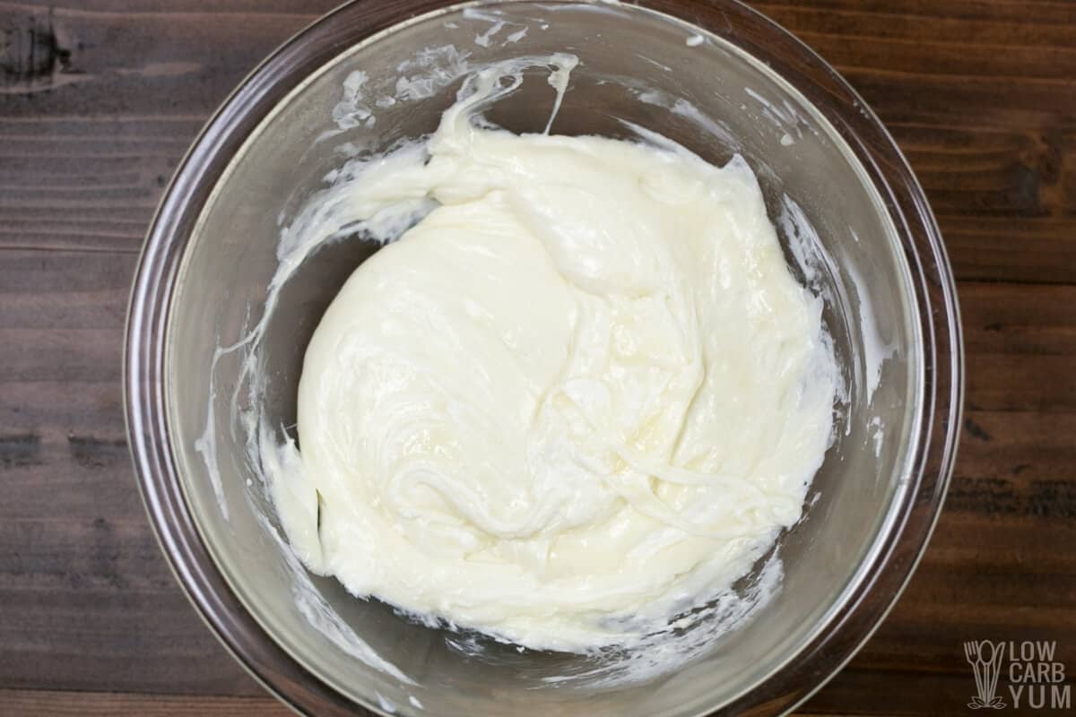 melted mozzarella and cream cheese in bowl