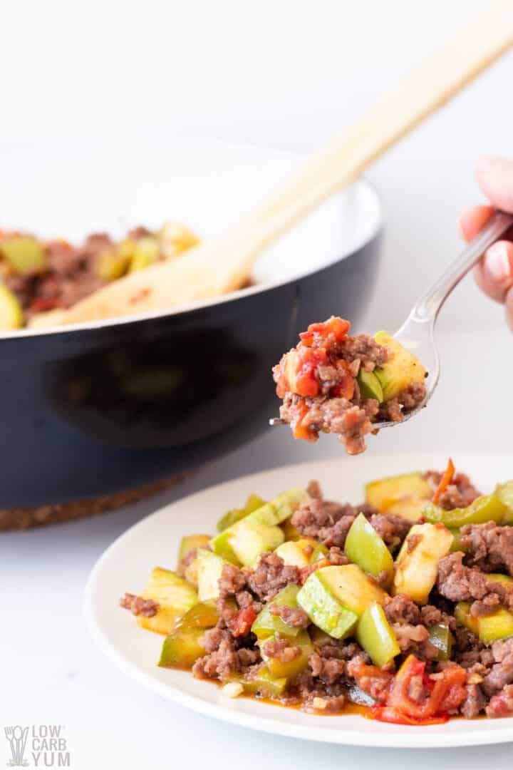 Easy Ground Beef and Squash Skillet - Low Carb Yum