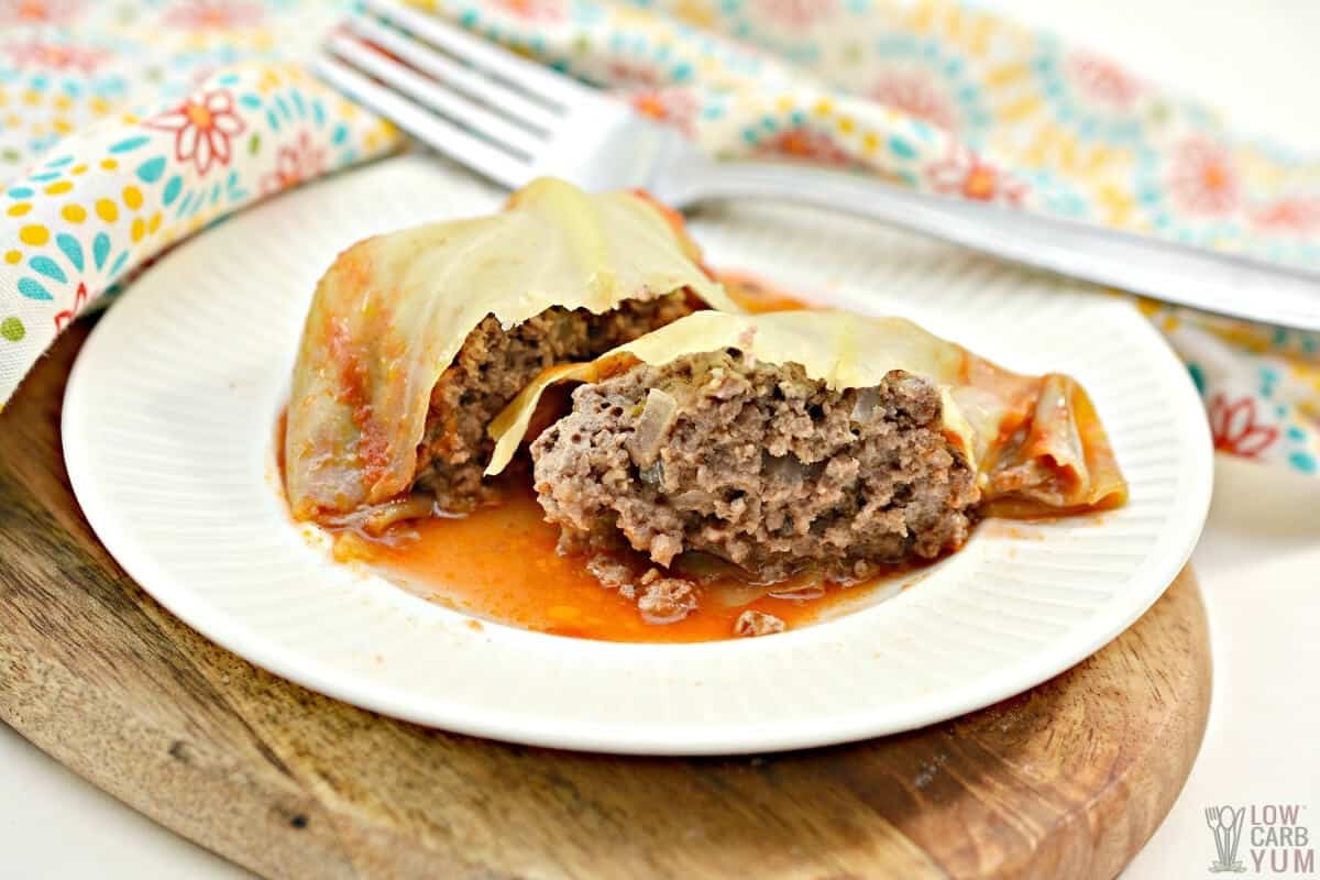sliced cabbage roll on plate